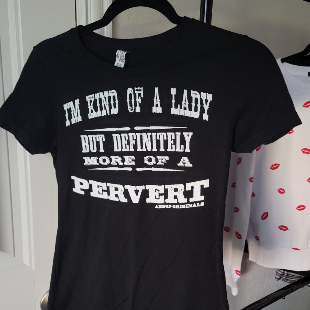 Womens graphic tee
